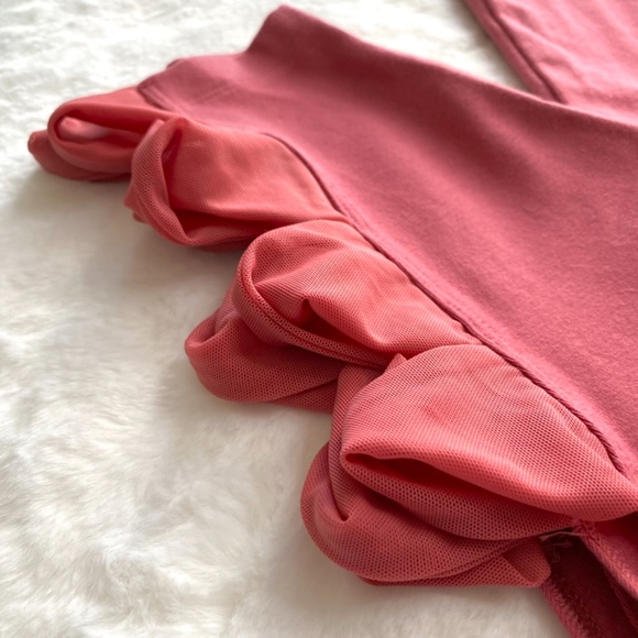 NWOT Victoria Secret Mesh Detail leggings in Large - Picture 7 of 9